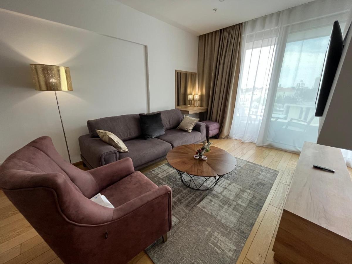 Apartment Seafront *